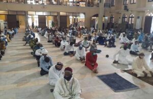 Gunmen kill worshipers, abduct 7 others at Niger Mosque