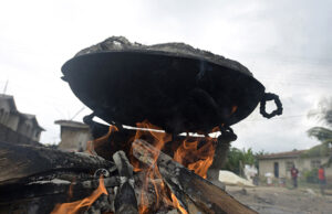 Cooking gas: Consumers resort to firewood over rising cost