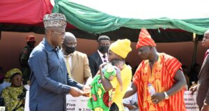 Makinde donates N32.5m to 13 families of slain Amotekun operatives