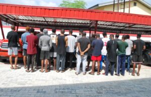 EFCC nabs 40 internet fraudsters, seizes 9 vehicles, 40 phones, 11 laptops