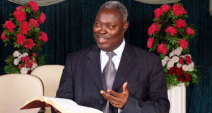 Kumuyi to Nigerians: Don’t just pray, vote also in 2023 Zambian president, Kumuyi