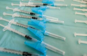 WHO warns of looming COVID-19 syringe shortage