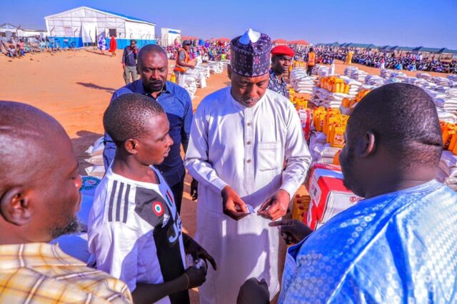 Borno gov shares N500m, food items to IDPs ready to return home
