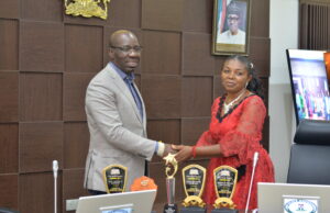 Outstanding Edo teacher gets N1m, house from Obaseki Obaseki and teacher