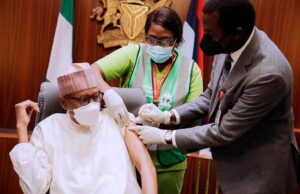 COVID-19: Buhari receives Pfizer booster jab