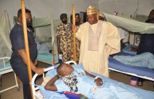 Zulum visits, gifts N5m to injured soldiers