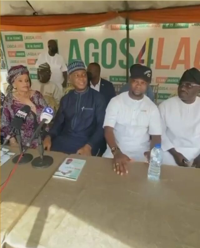 Saraki receives APC defectors as Lagos4Lagos joins PDP