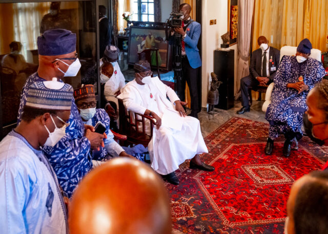 Buhari, Sanwo-Olu, Abiodun, Buni visit Shonekan’s family in Lagos Lagos, Shonekan