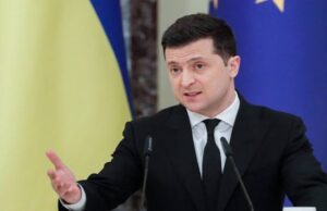 Ukraine distributes 18,000 guns to volunteers President, Zelenskiy, Ukraine