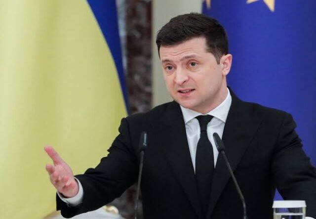 Ukrainian President pleads for help as Russian troops advance on Kyiv President, Zelenskiy, Ukraine