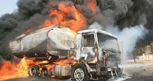 17 persons burnt to death as petrol tanker catches fire in Ogun Ogun, Petrol tanker explosion, Jos, Tanker