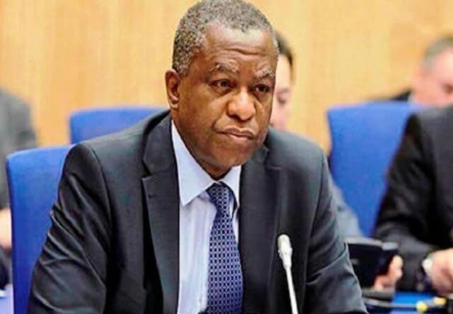 Evacuation of Nigerians in Ukraine begins Wednesday ― FG Onyeama, Evacuation of Nigerians