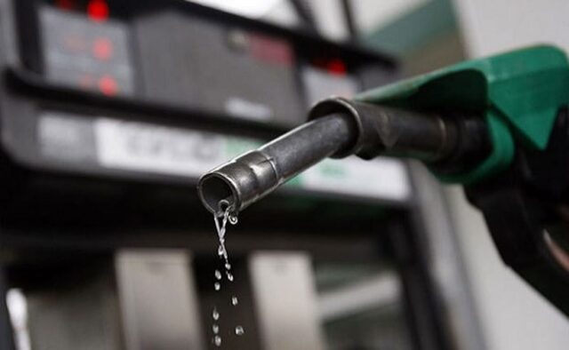 Motorists, commuters groan as petrol hits N1,350/litre in Lagos Fuel, NMDPRA, Price war, Petrol