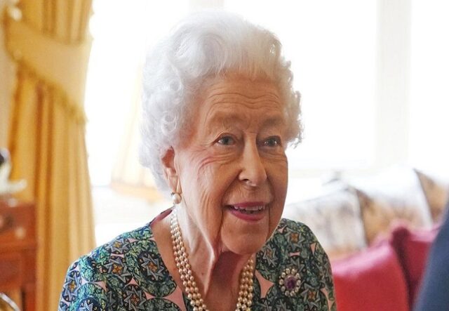 95-year-old Queen Elizabeth tests positive for COVID-19 Queen