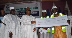 For renouncing thuggery, Zulum gives N100m grant to 152 youths Zulum