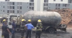 Gas tanker explodes in Lagos Gas tanker