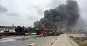 One killed, vehicles razed as petrol-laden tanker explodes in Lagos Petrol-laden tanker