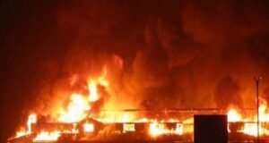 VIDEO: Fire guts Apongbon market, bridge in Lagos Lagos, Fire