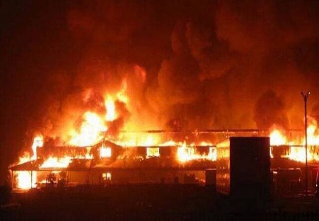 VIDEO: Fire guts Apongbon market, bridge in Lagos Lagos, Fire