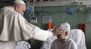 Pope visits Ukrainian children at Vatican hospital Pope
