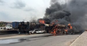 Fuel tanker explodes after colliding with 2 vehicles on Lagos-Ibadan Expressway Fuel tanker