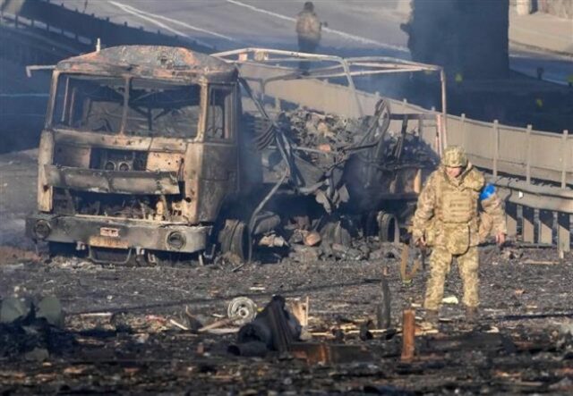 Rockets kill 70 Ukrainian soldiers as huge Russian military convoy approaches Kyiv Missile, UNICEF, Ukraine, Russian journalist,!Military base, Kyiv, 498 Russian soldiers, Ukrainian