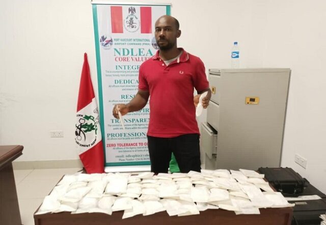 VIDEO: NDLEA arrests Brazilian returnee with 8kg of cocaine at PH airport Brazilian returnee