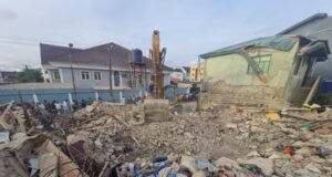 Ebute Metta building collapse: Death toll rises to 8 Buhari, Quit notice, Ebute Metta