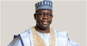 Ex-bank MD, Vice Chancellor win Gombe, Abia PDP guber primaries Barde