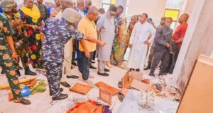 FG: ISWAP behind Ondo church attack Ondo church, Amotekun, Mass burial, Democracy Day, Police, ISWAP, Worshippers, ACF