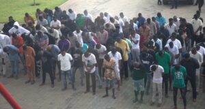 EFCC nabs 140 Internet fraudsters in Lagos