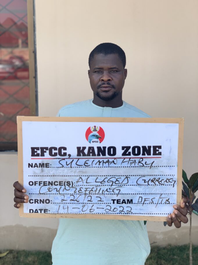 Counterfeit currency