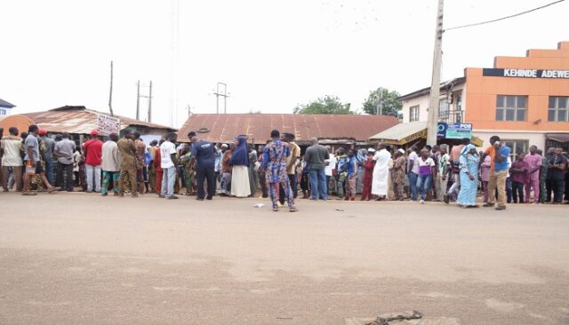 Oyetola, Adeleke’s hometown residents troop out to vote Residents