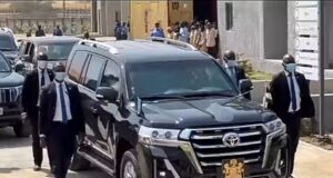 Buhari’s visit: Presidential Guards repel attack on convoy Guards, Convoy