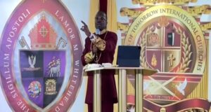 U.S. flamboyant pastor robbed of $1m jewelry during sermon Pastor