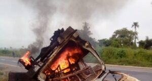 4 dead, 16 injured as bus catches fire on Lagos-Ibadan Expressway Oyo, Accident