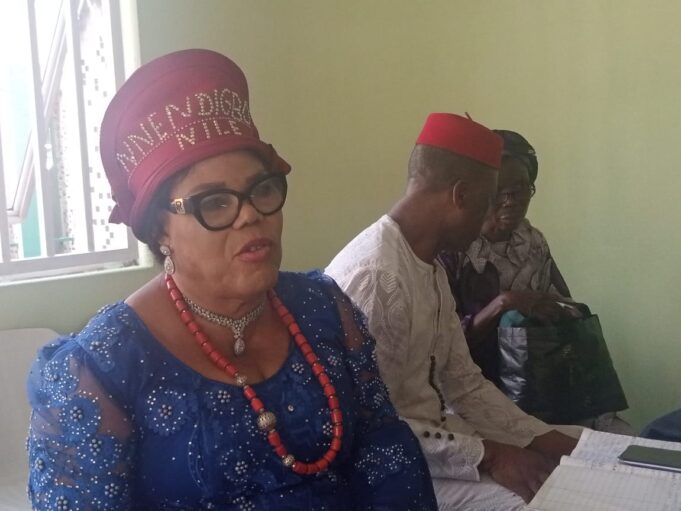 Lagos non-indigene group Lagosians