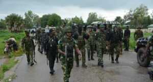 PHOTOS: GOC, troops clear Kaduna communities of bandits Army
