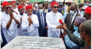 Buhari inaugurates road projects in Imo, hails Uzodinma Buhari