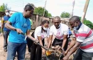 Kaduna govt recruits 500 youths to clean up streets, major roads