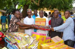 Kogi govt distributes relief materials to flood victims