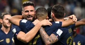 World Cup: Giroud equals Henry record as France thrash Australia