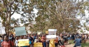 UNN students protest school fees increment UNN