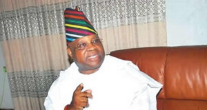 Adeleke: Oyetola’s appointees stole vehicles, computers, fittings Osun, Adeleke