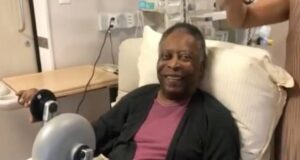 Pele to spend Christmas in hospital as cancer worsens Pele