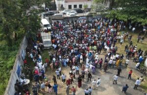 PHOTOS: Lagosians bid for 435 forfeited cars as EFCC begins auction