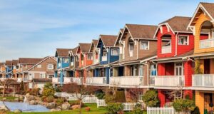 Canada bans foreigners from buying homes Canada