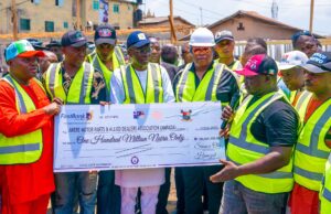 Market fire: Sanwo-Olu donates N100m to Akere traders, begins reconstruction