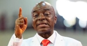 ‘Give kidnappers my number,’ Bishop Oyedepo tells congregation Oyedepo