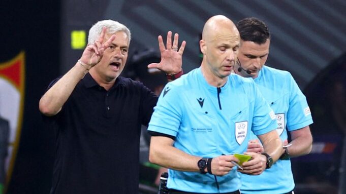 Jose Mourinho and Referee Anthony Taylor Mourinho